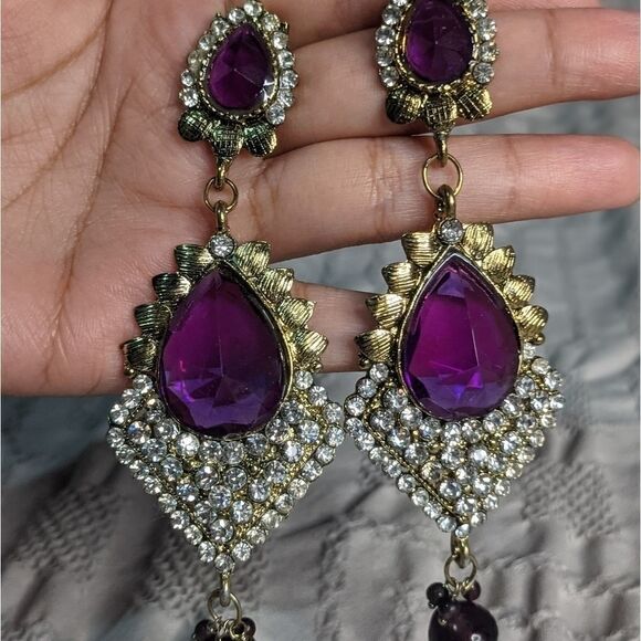 Beautiful traditional earrings   - Picture 1 of 3
